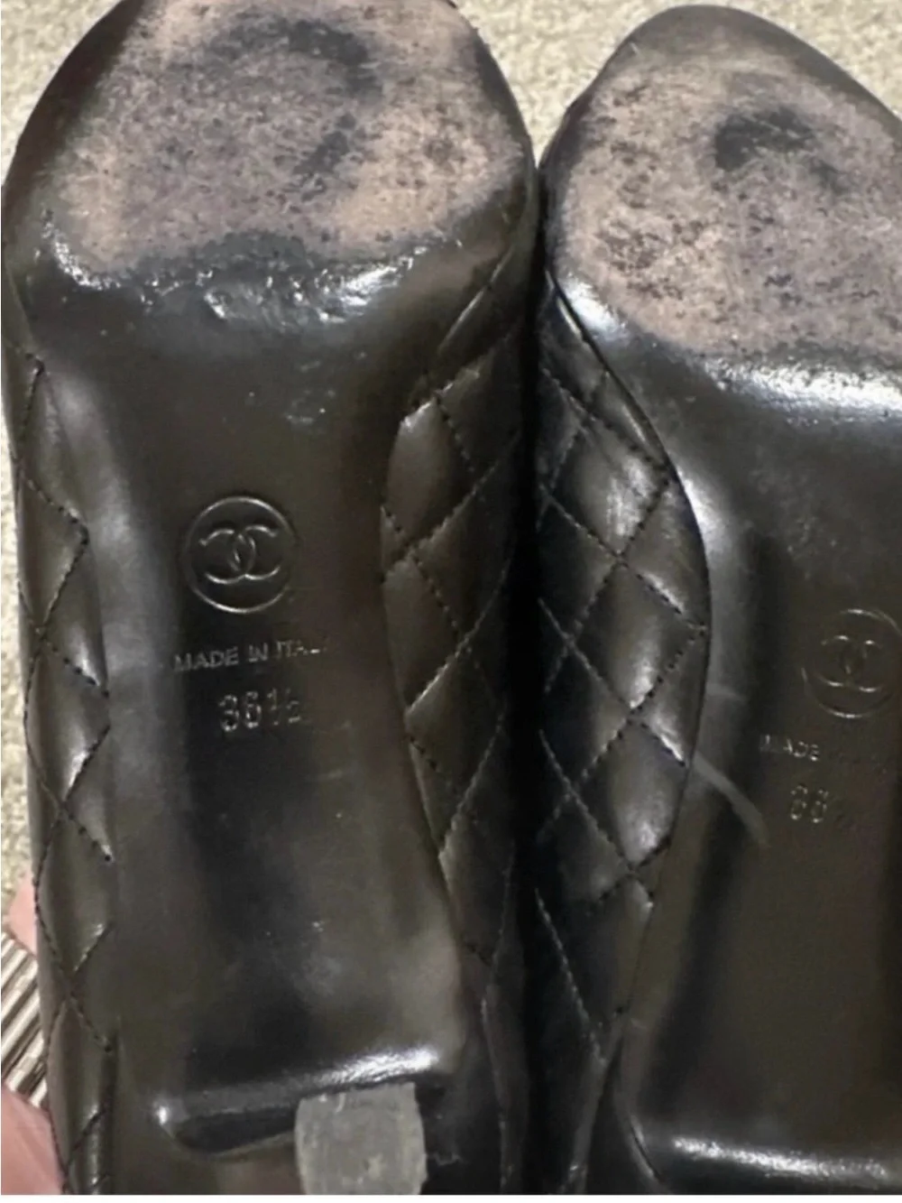 CHANEL Black Quilted Pointed-Toe Leather Flats